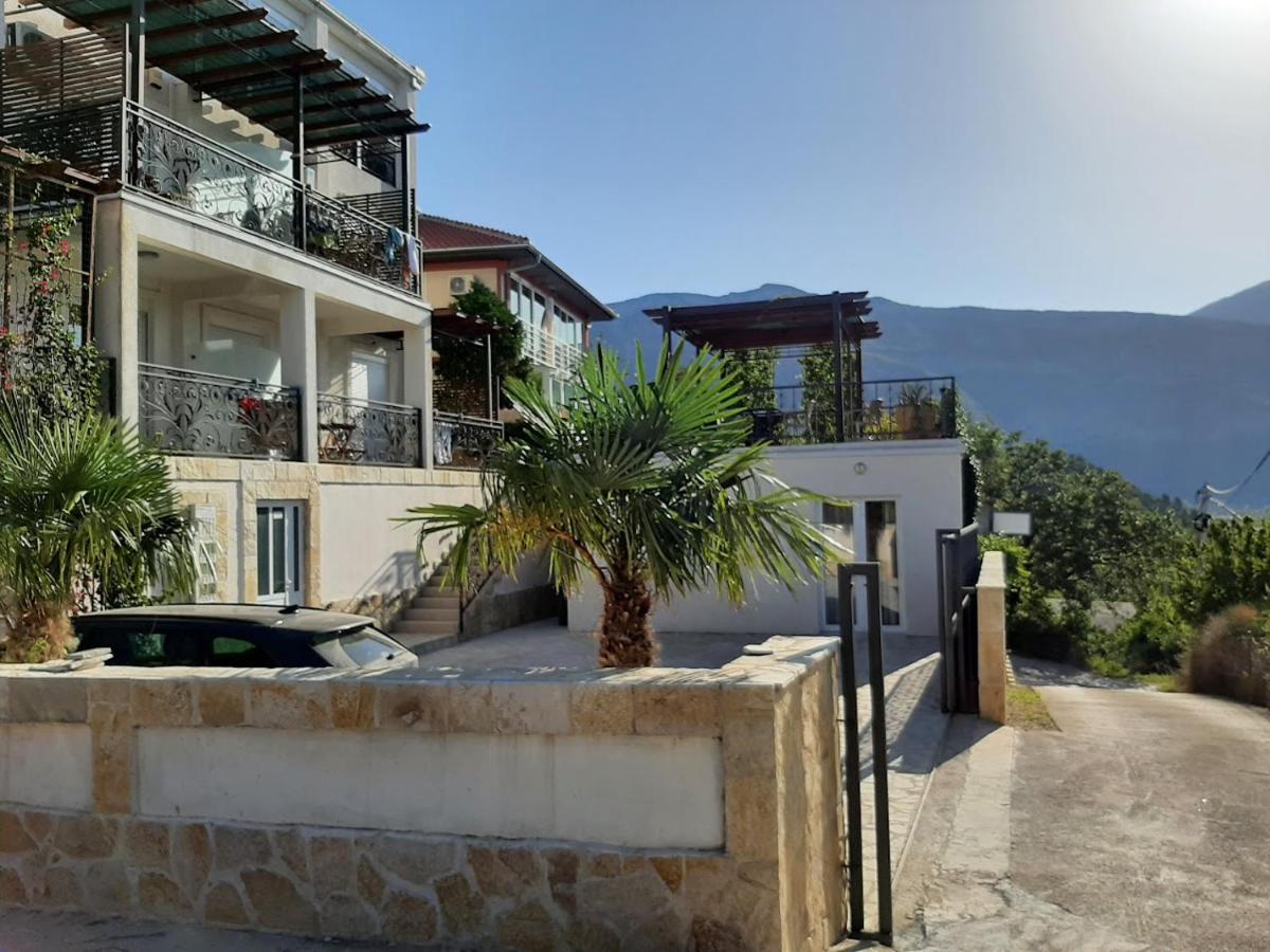 Apartments Oktopus Сутоморе Екстериор снимка