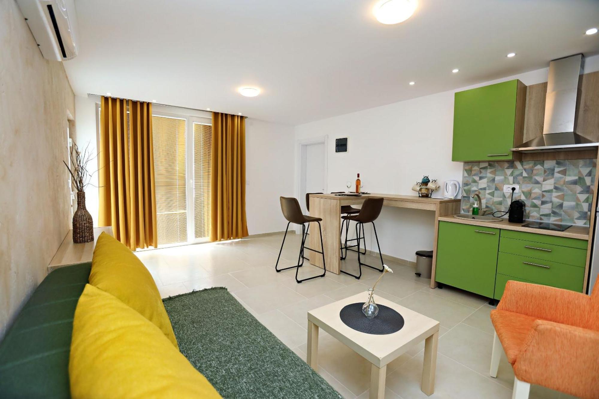 Apartments Oktopus Сутоморе Стая снимка