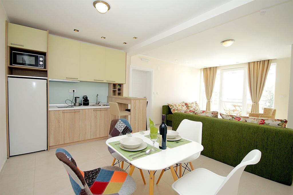 Apartments Oktopus Сутоморе Екстериор снимка